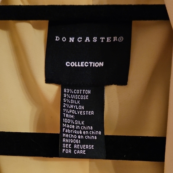 Doncaster Sz 16 Women's Yellow. Cream, Gold Striped Jacket $595 Retail! NWT - Picture 2 of 13